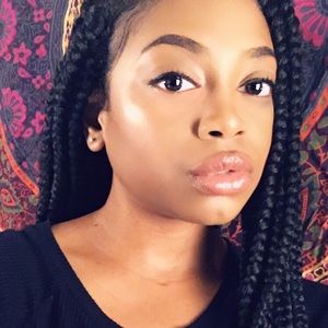 Meet your Posher, Natasha